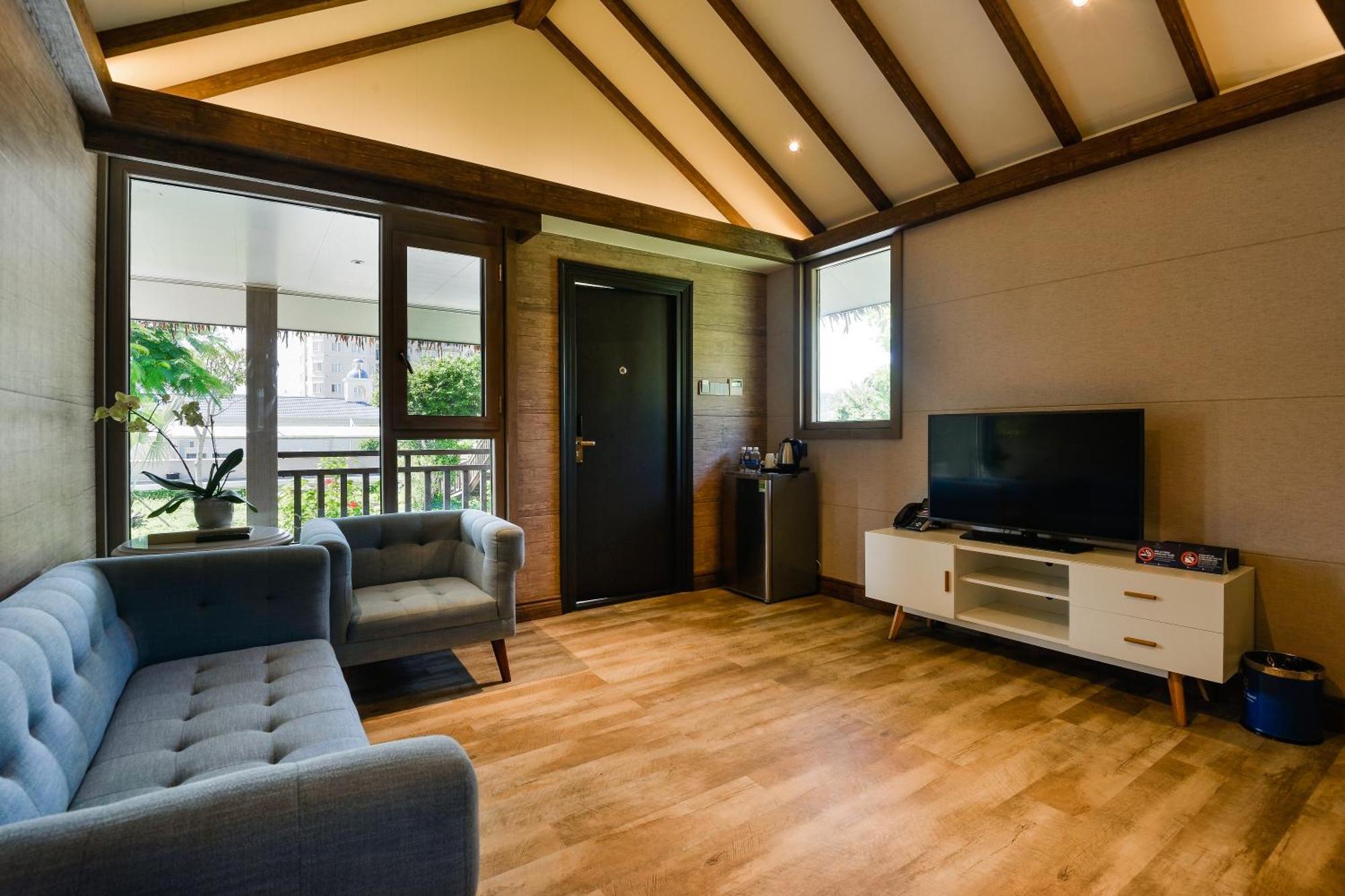 Lan Rung Beach Resort Long Hai Room photo